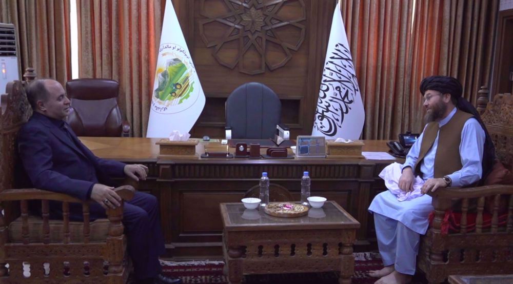 Iran, Afghan officials discuss trade, banking and transit