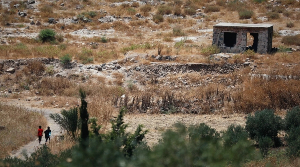 Israeli forces expand ground incursions in southern Syria, advancing with tanks  