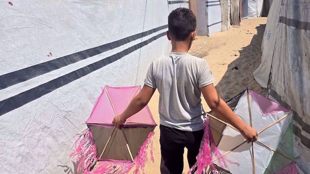 Israël a de nouveau menacé le lancement des cerfs-volants par des enfants palestiniens