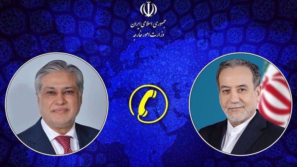 Iran FM discusses regional developments in phone talks with Pakistani, Omani counterparts