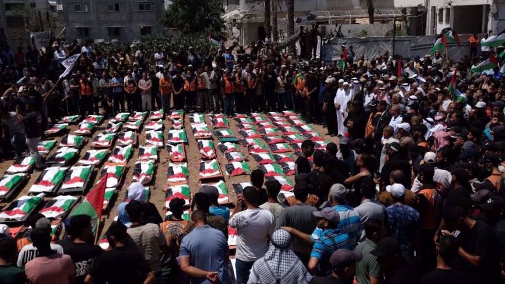 Les Palestiniens pleurent les 112 personnes retrouvées sous les décombres à Gaza