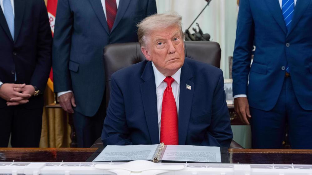 Trump stuck in war quagmire