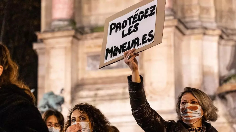 Violences sur mineurs en France : de graves failles dans le suivi des dossiers 