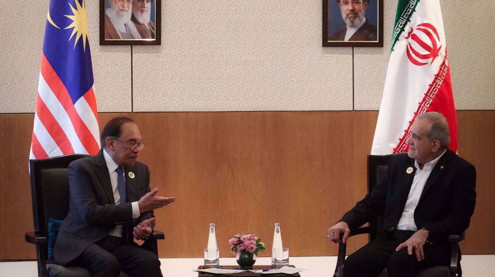 Pezeshkian: US seeks to turn brotherly Muslim nations against each other
