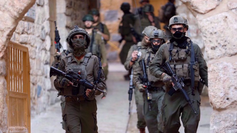 Child among two Palestinians abducted in Israeli West Bank raids