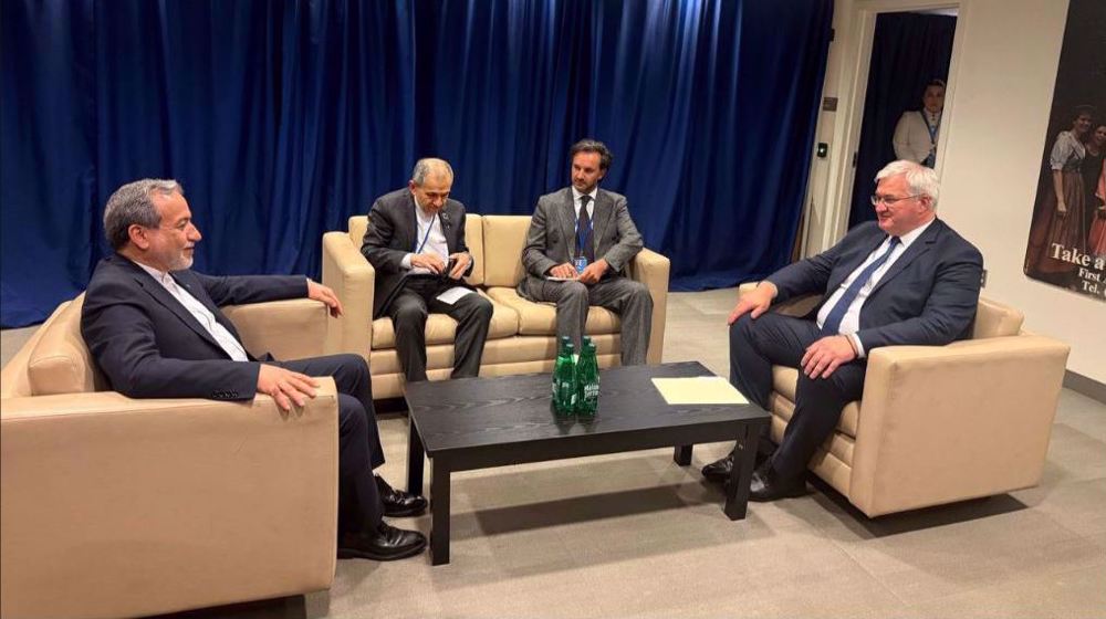Araghchi, Ukrainian counterpart discuss dialogue amid bilateral tensions