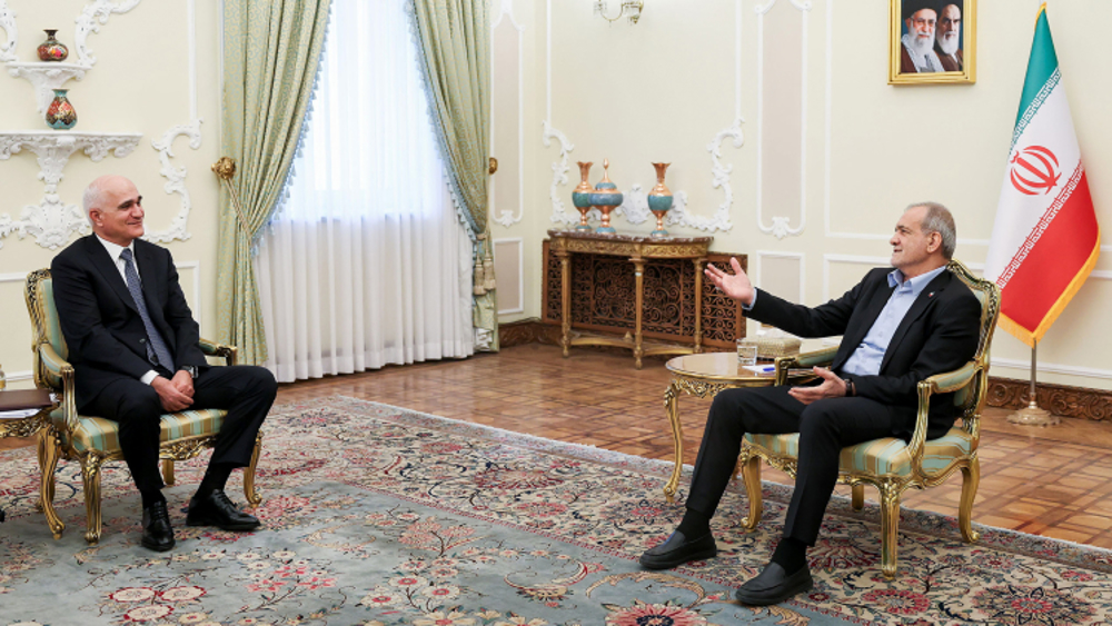 Pezeshkian: Expanding Iran-Azerbaijan rail, air links key to strengthening ties