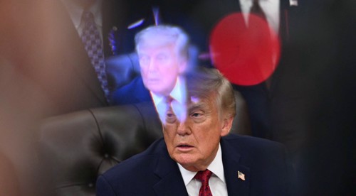 Trump’s Iran gamble turns into a search for an exit