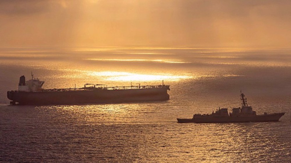 US warships pushed away 400km from Strait of Hormuz: IRGC 