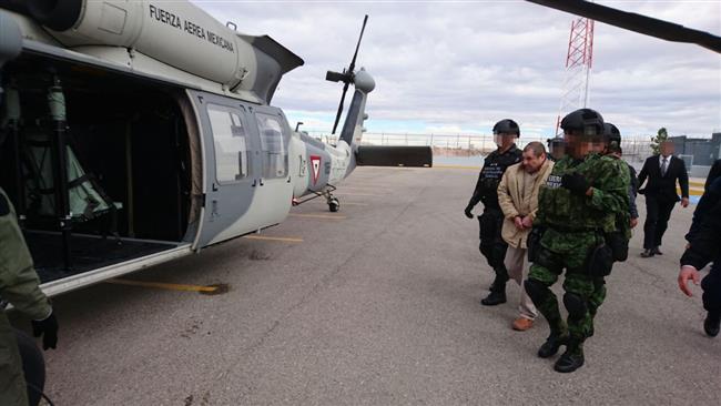 Mexico drug lord 'El Chapo' extradited to US