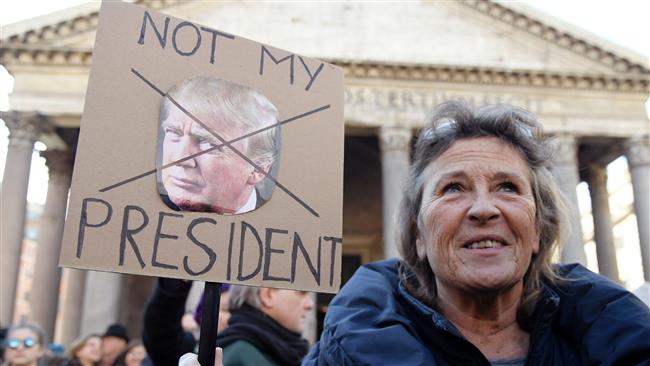 Anti-Trump demos held in Rome, Milan