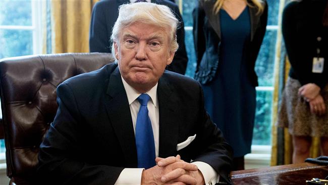 Trump signs executive order for Mexico wall