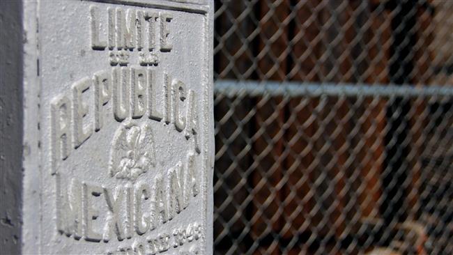 Trump orders Mexican border wall to be built