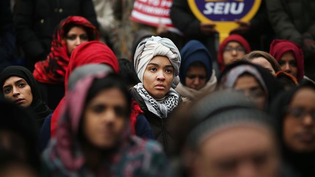 Trump facing federal lawsuit over Muslim ban 