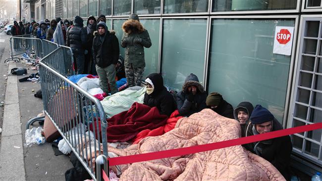French police stealing refugees’ blankets