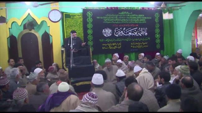 Kashmiris praise Hazrat Fatima Zahra
