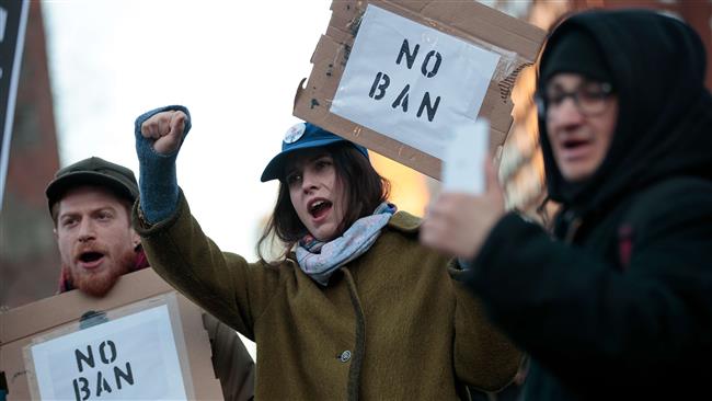 13 US states team up to save Muslim ban
