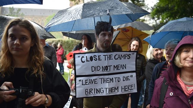 PNG court rejects restoration of services to refugees   