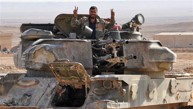 Syrian army advances towards border with Iraq