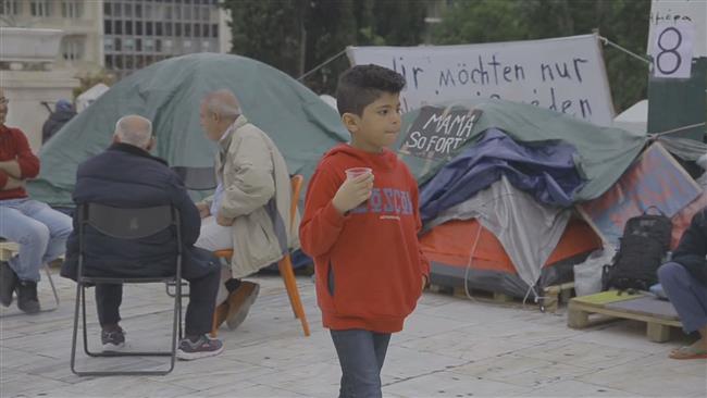 Refugees in Greece strike for reunification with families