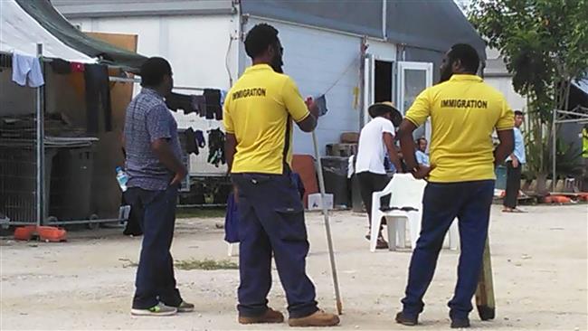 PNG pressures refugees to leave Australian camp