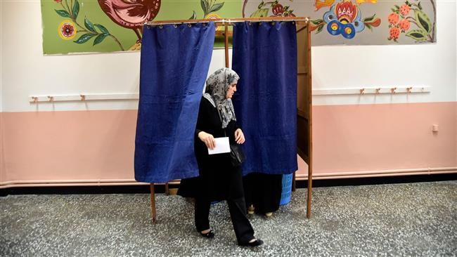Algerians vote in elections with little hope of change