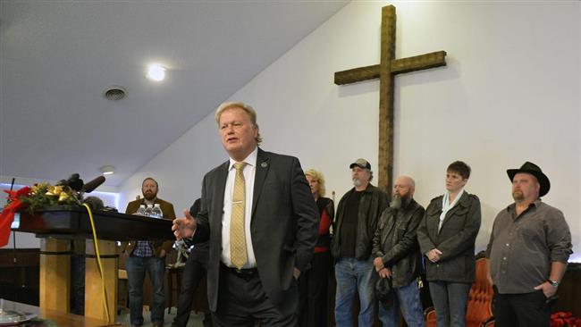 US lawmaker who sexually molested teen kills himself