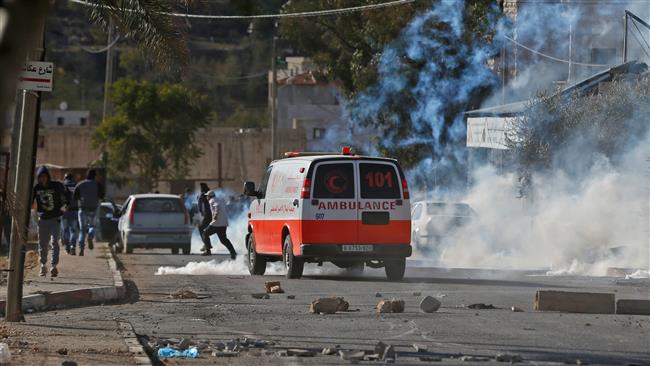 Video: Israel troops detain Palestinian teens at gunpoint