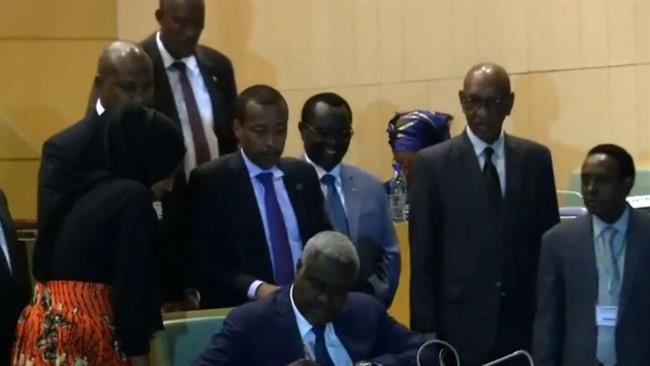 South Sudan government, rebel groups sign ceasefire