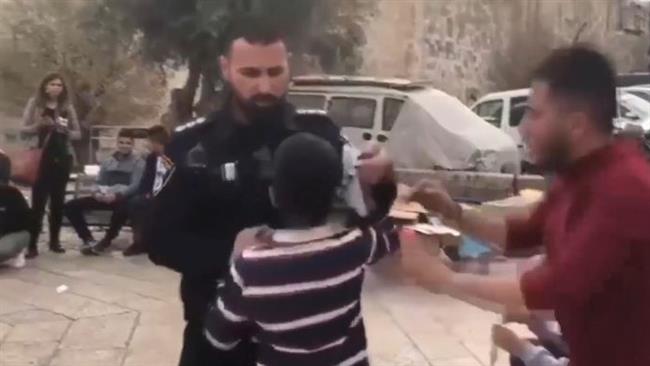 Israel soldier rips scarf from Palestinian child neck: Video