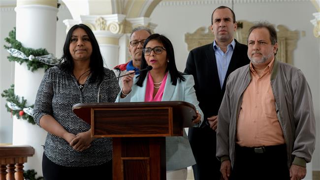 Venezuela decides to expel Brazil, Canada top diplomats