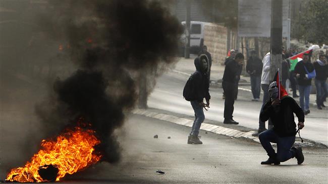 Israeli forces clash with Palestinians after Friday prayers