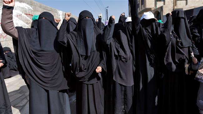Saudi-led airstrikes kill 10 women in western Yemen