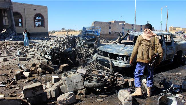 'Riyadh pounding civilians to squeeze Houthis'