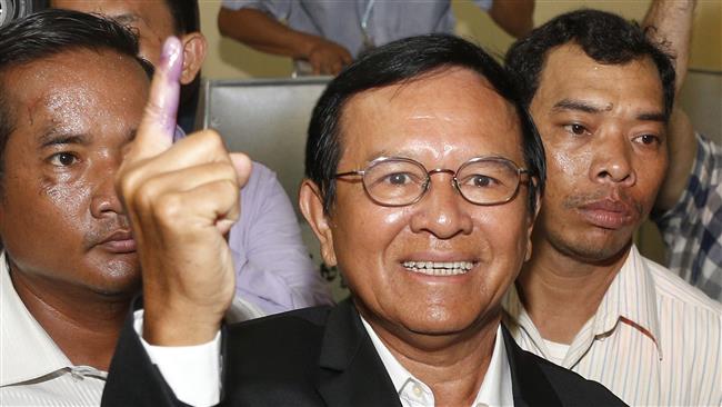 Cambodia opposition leader calls for free vote