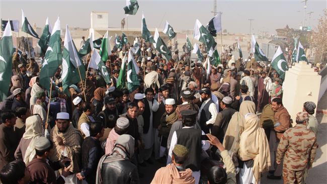 Pakistanis slam Washington for security aid cut