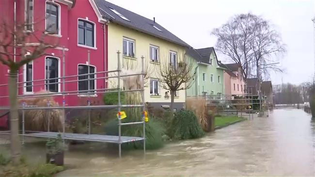 Germany: Shipping suspended on Rhine 