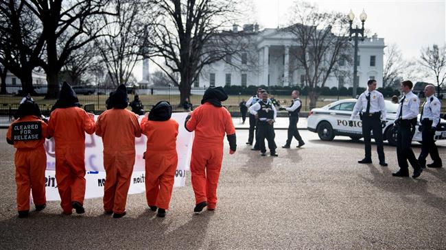 Ex-US officials warn Trump to close Guantánamo prison