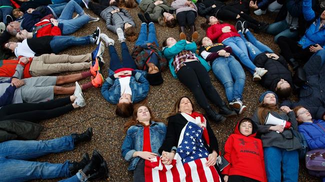 US students slam Trump over gun policy