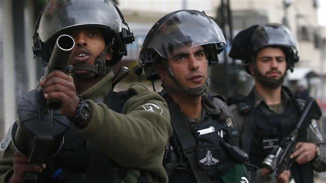 Israeli forces open fire on Gaza farmers, kill one