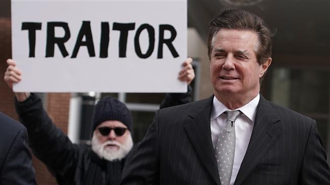 Judge tosses ex-Trump aide’s lawsuit in Russia probe 