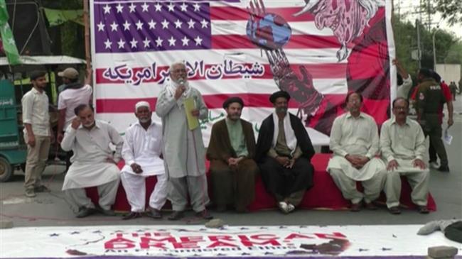 Protesters in Lahore condemn US-Israeli moves against Palestinians