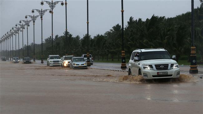 Cyclone Mekunu subsides after lashing Oman, killing 2