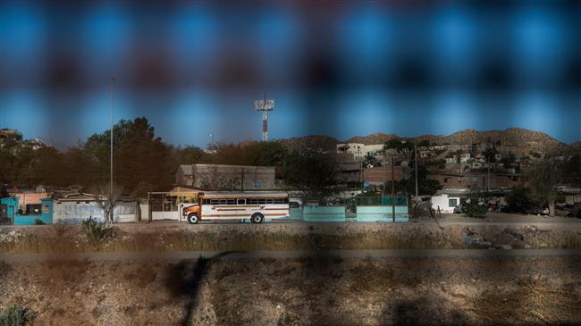 1,000 immigrants arrive at US federal prison