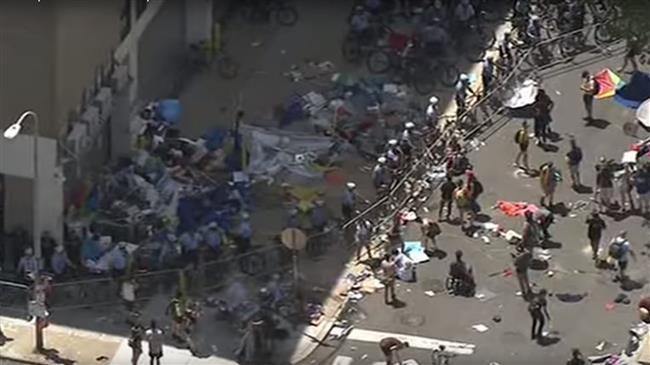 US police attack, arrest immigration protesters