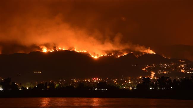 California's Holy Fire continues to burn out of control