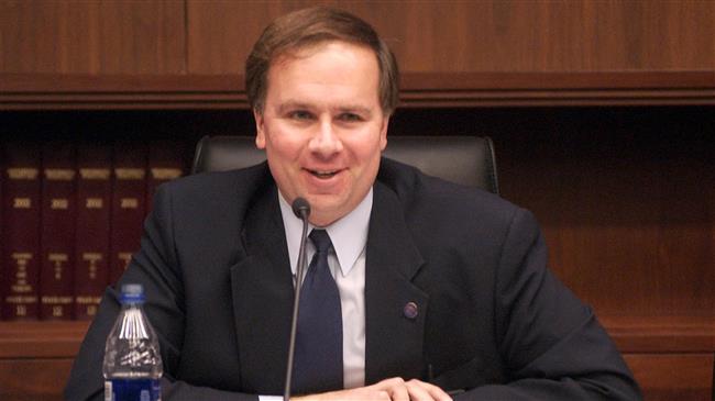 US lawmaker quits re-election bid for molesting daughter