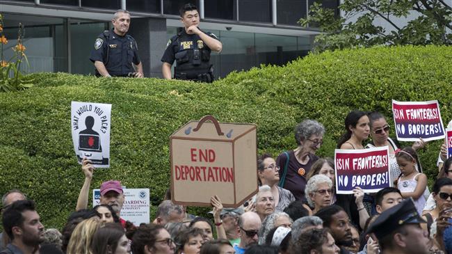 Trump aims to sharply restrict green cards for immigrants