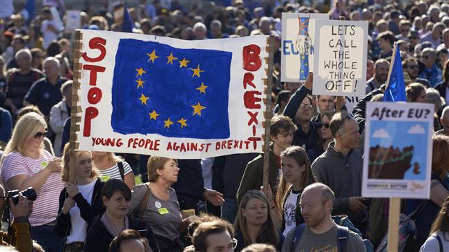 UK: Thousands rally in London for new Brexit referendum