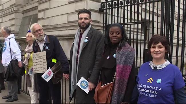 Human chain formed against Brexit in London